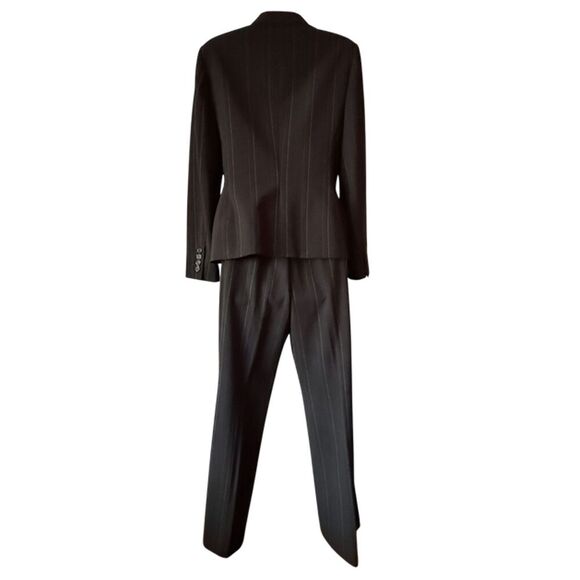 Anne Klein Black Pantsuit With Green & purple Pinstripes Size 6 - Picture 4 of 17
